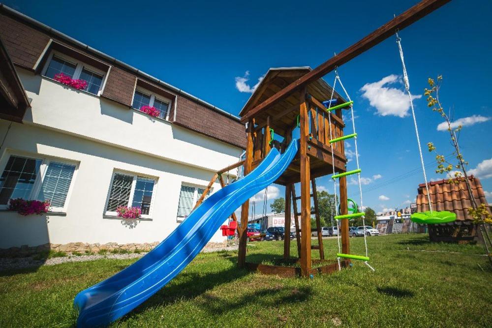 Apartmány MINATA Lipótszentmiklós Kültér fotó