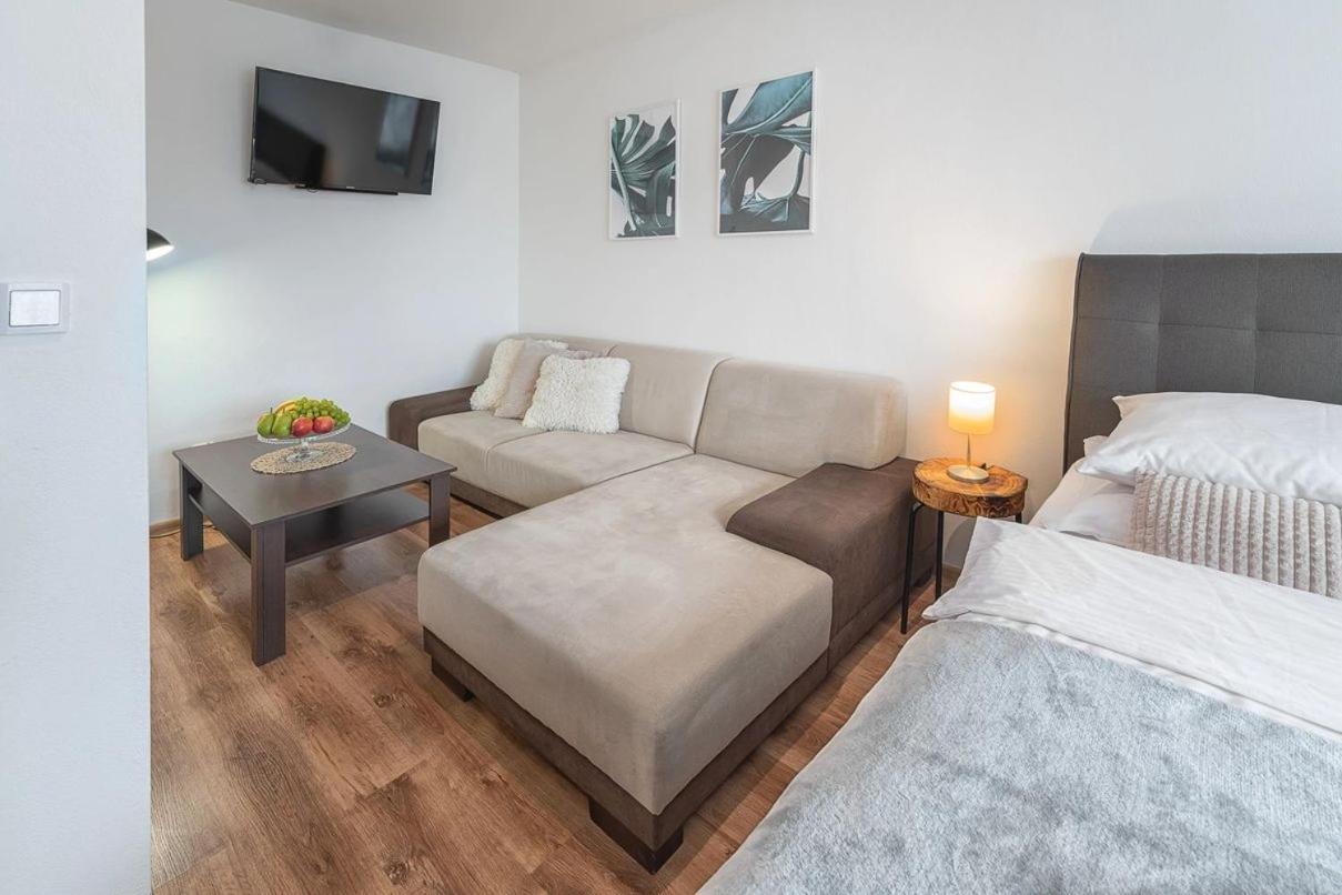 Apartmány MINATA Lipótszentmiklós Kültér fotó